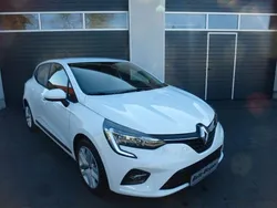 Weiß Gebraucht 2022 Renault Clio V Business Limousine | 13.990 € (Guter Preis)