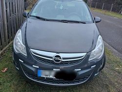 Grau Gebraucht 2013 Opel Corsa Edition Limousine | 4.000 € (Fairer Preis)