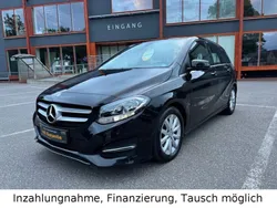 Schwarz Gebraucht 2017 Mercedes 180 Limousine | 14.300 € (Fairer Preis)