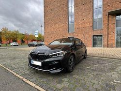 Schwarz Gebraucht 2022 BMW M135 M Sport Kleinwagen | 32.900 € (Guter Preis)