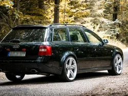 Schwarz Gebraucht 2003 Audi RS6 Kombi | 15.999 €