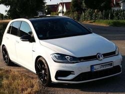 Weiß Gebraucht 2017 VW Golf VII R Limousine | 32.000 € (Teuer)