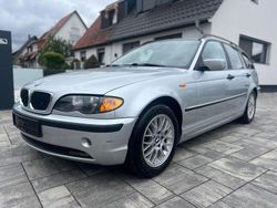 Silber Gebraucht 2002 BMW 318 Kombi | 5.450 € (Teuer)