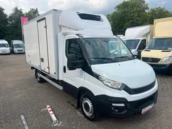 Weiß Gebraucht 2017 Iveco Daily Van / Kleinbus | 14.990 € (Teuer)