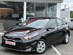 Schwarz Neu 2025 Kia Ceed Limousine | 24.400 € (Guter Preis)