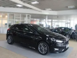 Schwarz Gebraucht 2017 Ford Focus ST Limousine | 6.750 € (Superpreis)