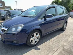Blau Gebraucht 2006 Opel Zafira Edition Van / Kleinbus | 1.990 € (Fairer Preis)