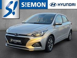 Met (silber Gebraucht 2020 Hyundai i20 Trend Limousine | 12.930 € (Guter Preis)