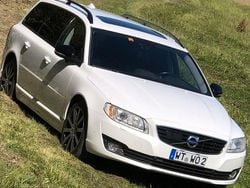 Weiß Gebraucht 2015 Volvo V70 Linje Svart Kombi | 12.999 € (Fairer Preis)