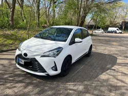 Weiß Gebraucht 2020 Toyota Yaris Team Kleinwagen | 14.500 € (Guter Preis)