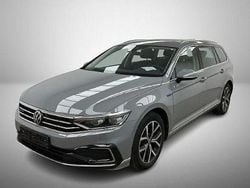 Grau Gebraucht 2022 VW Passat GTE Kombi | 25.999 € (Guter Preis)