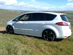 Weiß Gebraucht 2011 Ford S-MAX Titanium Van / Kleinbus | 9.500 € (Teuer)