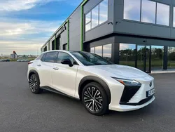 Weiß Gebraucht 2023 Lexus RZ 450e Luxury Line SUV | 54.900 €