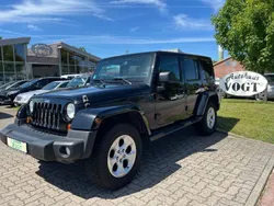 Schwarz Gebraucht 2013 Jeep Wrangler Unlimited Sahara SUV | 23.990 € (Guter Preis)
