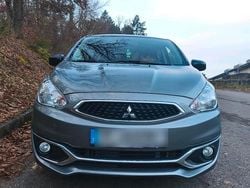Grau Gebraucht 2020 Mitsubishi Space Star Diamant Edition Kleinwagen | 9.950 € (Guter Preis)