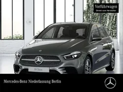 Grau Gebraucht 2025 Mercedes B200 AMG Van / Kleinbus | 40.740 €