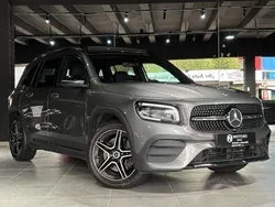 Grau Gebraucht 2021 Mercedes GLB250 AMG SUV | 27.980 € (Guter Preis)