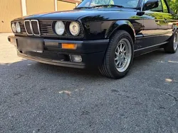 Schwarz Gebraucht 1991 BMW 320 Cabriolet Cabrio | 15.000 €
