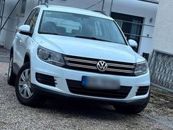 Weiß Gebraucht 2014 VW Tiguan Trendline SUV | 8.000 € (Guter Preis)