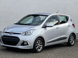 Silber Gebraucht 2014 Hyundai i10 Style Kleinwagen | 9.490 € (Fairer Preis)