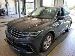 Delfingrau metallic Gebraucht 2021 VW Tiguan R-line SUV | 32.840 € (Fairer Preis)