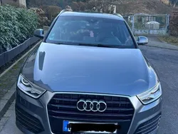 Grau Gebraucht 2016 Audi Q3 Sport SUV | 15.000 € (Fairer Preis)