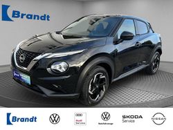 Black metallic (metallic) Gebraucht 2024 Nissan Juke N-Connecta SUV | 21.890 € (Fairer Preis)