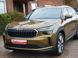 Goldbronze metallic Gebraucht 2024 Skoda Kodiaq Selection SUV | 37.900 € (Superpreis)