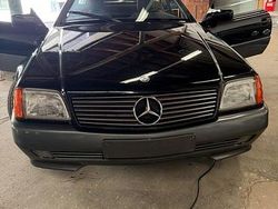 Schwarz Gebraucht 1992 Mercedes SL300 Cabrio | 16.000 €