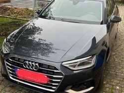 Grau Gebraucht 2022 Audi A4 Advanced Plus Kombi | 21.300 € (Guter Preis)