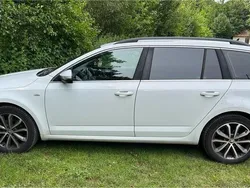 Weiß Gebraucht 2015 Skoda Octavia Kombi | 12.500 € (Fairer Preis)