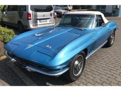 Blau (metallic) Gebraucht 1966 Corvette C2 Cabrio | 120.000 €