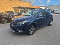 Blau Gebraucht 2017 Dacia Sandero Prestige Kleinwagen | 7.999 € (Fairer Preis)