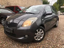 Grau Gebraucht 2008 Toyota Yaris Luna Kleinwagen | 3.950 € (Guter Preis)