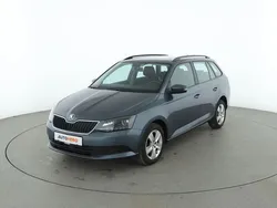Grau Gebraucht 2018 Skoda Fabia Limousine | 9.120 € (Fairer Preis)