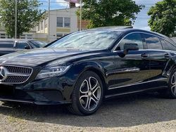 Schwarz obsidianschwarz metalliclack Gebraucht 2015 Mercedes CLS250 AMG Kombi | 23.480 € (Teuer)