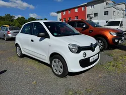Weiß Gebraucht 2015 Renault Twingo Life Kleinwagen | 4.750 € (Fairer Preis)