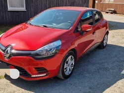 Rot Gebraucht 2017 Renault Clio IV LIMITED Kleinwagen | 7.099 € (Guter Preis)