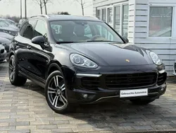 Tiefschwarzmetallic Gebraucht 2014 Porsche Cayenne SUV | 23.499 € (Fairer Preis)