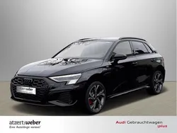 Mythosschwarz metallic Gebraucht 2024 Audi A3 Sportback e-tron S-Line Limousine | 38.990 €