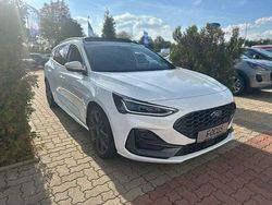Weiß Neu 2025 Ford Focus ST Limousine | 42.990 € (Etwas zu teuer)