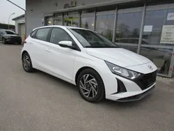 Grün Neu 2024 Hyundai i20 Comfort Limousine | 18.490 € (Fairer Preis)