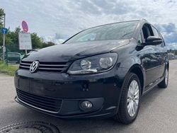 Schwarz Gebraucht 2013 VW Touran Life Van / Kleinbus | 8.999 € (Fairer Preis)