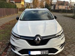 Weiß Gebraucht 2023 Renault Mégane GrandTour Kombi | 12.000 € (Guter Preis)