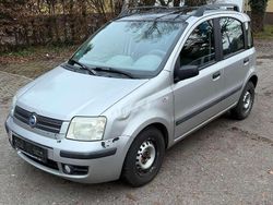 Grau Gebraucht 2005 Fiat Panda Kleinwagen | 2.000 € (Fairer Preis)