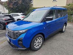 Blau Gebraucht 2024 Ford Tourneo Courier Titanium Van / Kleinbus | 29.990 € (Etwas zu teuer)
