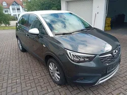 Schwarz Gebraucht 2018 Opel Crossland Edition SUV | 12.900 € (Guter Preis)