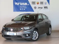 Colosseo grau Gebraucht 2017 Fiat Tipo Lounge Limousine | 11.790 € (Etwas zu teuer)