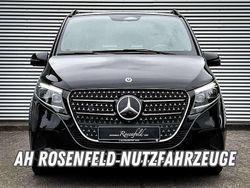 Schwarz Gebraucht 2024 Mercedes 300 Avantgarde Kombi | 66.999 € (Guter Preis)