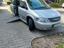 Silber Gebraucht 2002 Chrysler Grand Voyager Limited Van / Kleinbus | 6.300 €